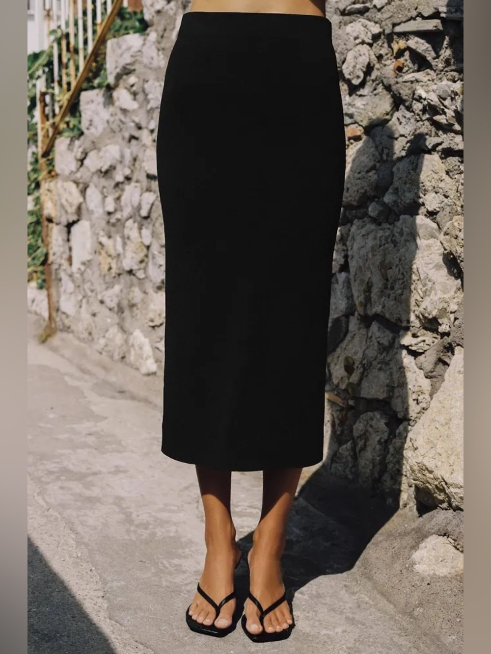 Zara Black Midi Pencil Skirt
